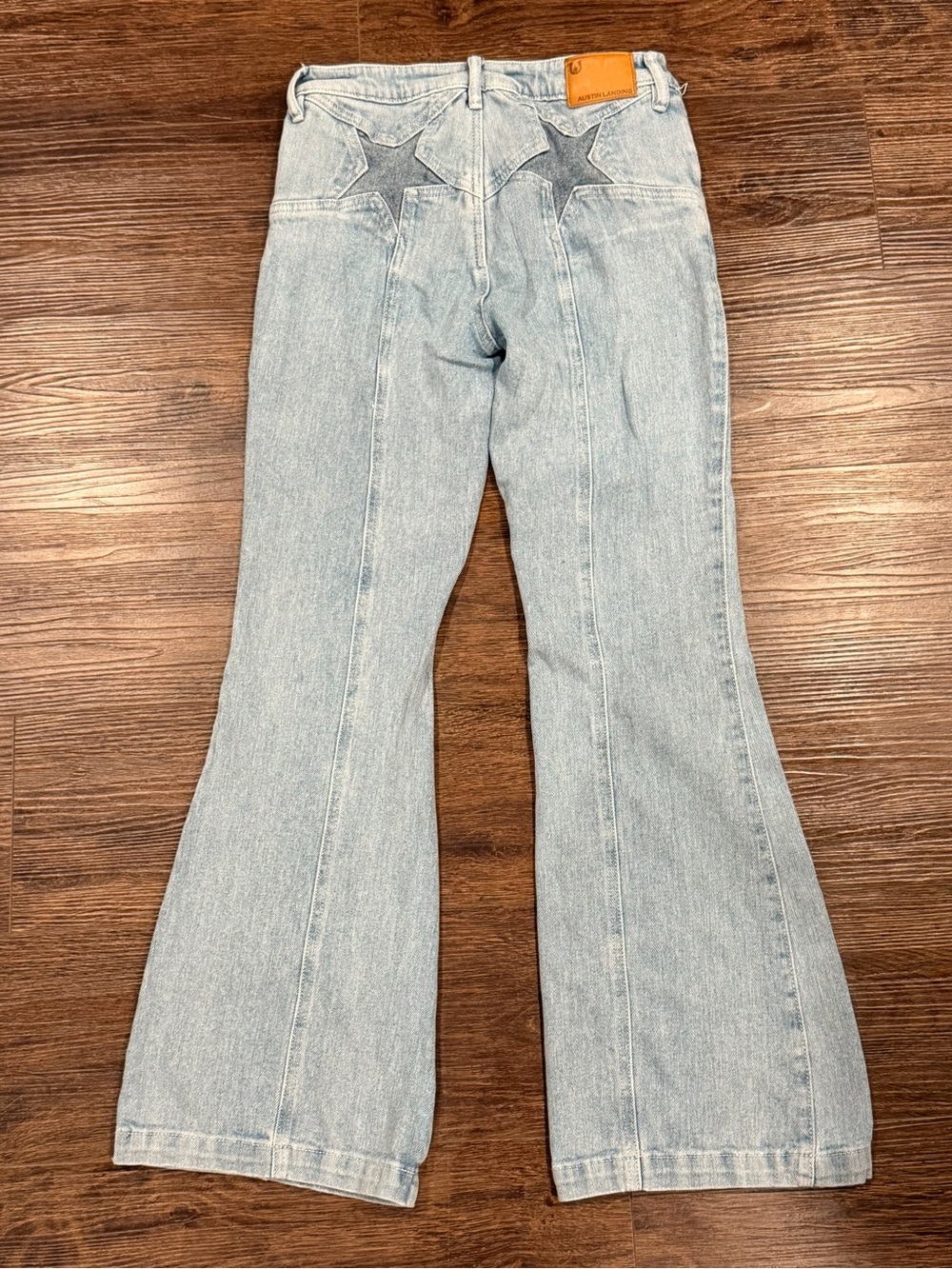 Austin Landing Jeans Blue Light Wash Jeans